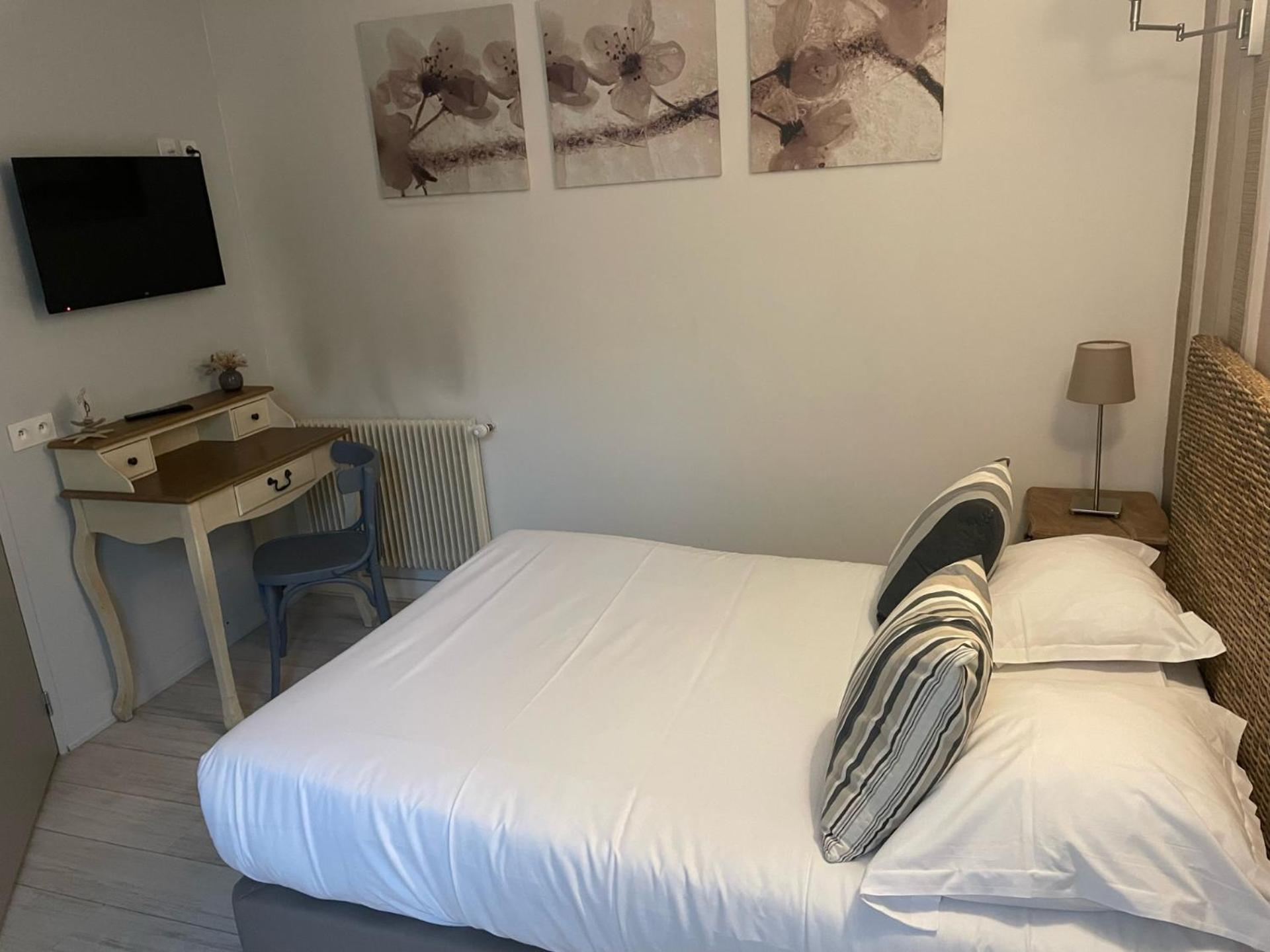 Hotel Des Falaises ヴィレ・シュル・メール 部屋 写真
